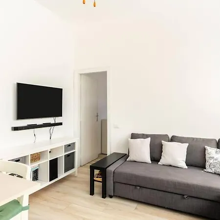 Cute Flat Near The With Parking Apartment Viareggio